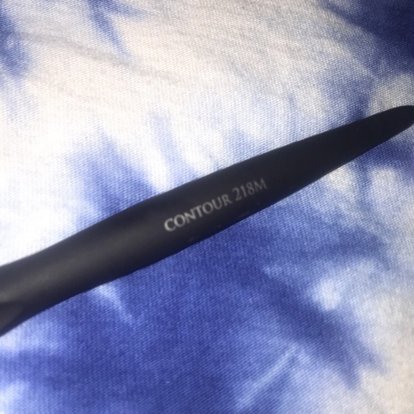 Contour brush - Picture 3 of 3